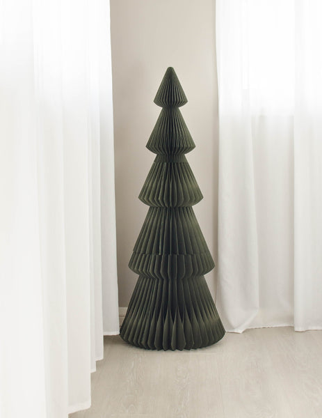 Evergreen Tree 160cm (in-store pick up only)